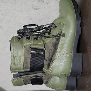 Sorel Army Green and Camo Boots